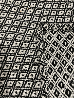 A throw is more than a throw. Their versatility can be used to warm up a room, add glamour, colour and texture or simply provide the finishing touch to any space  This lovely throw-blanket features; classic Black and White Aztec pattern that will mix well with modern and country style interiors.  Perfectly sized for napping, styling and tossing at the foot of the bed.